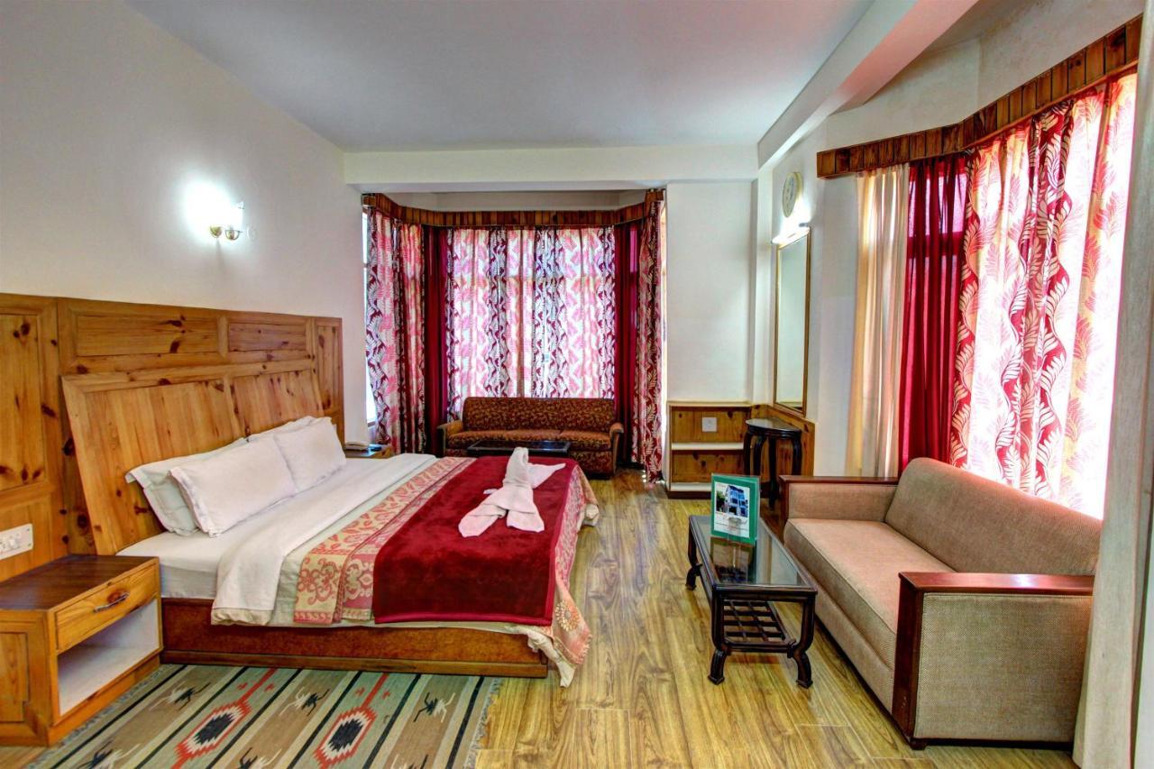 Hotel Royal Manali Bagian luar foto