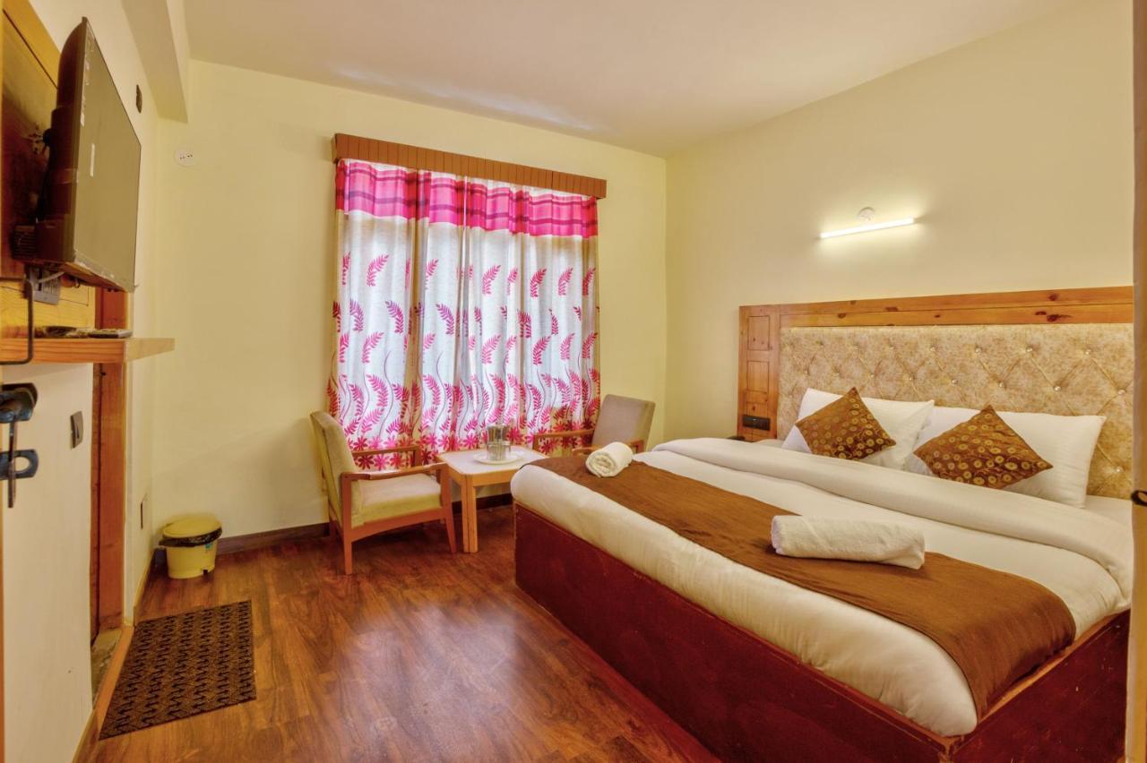 Hotel Royal Manali Bagian luar foto